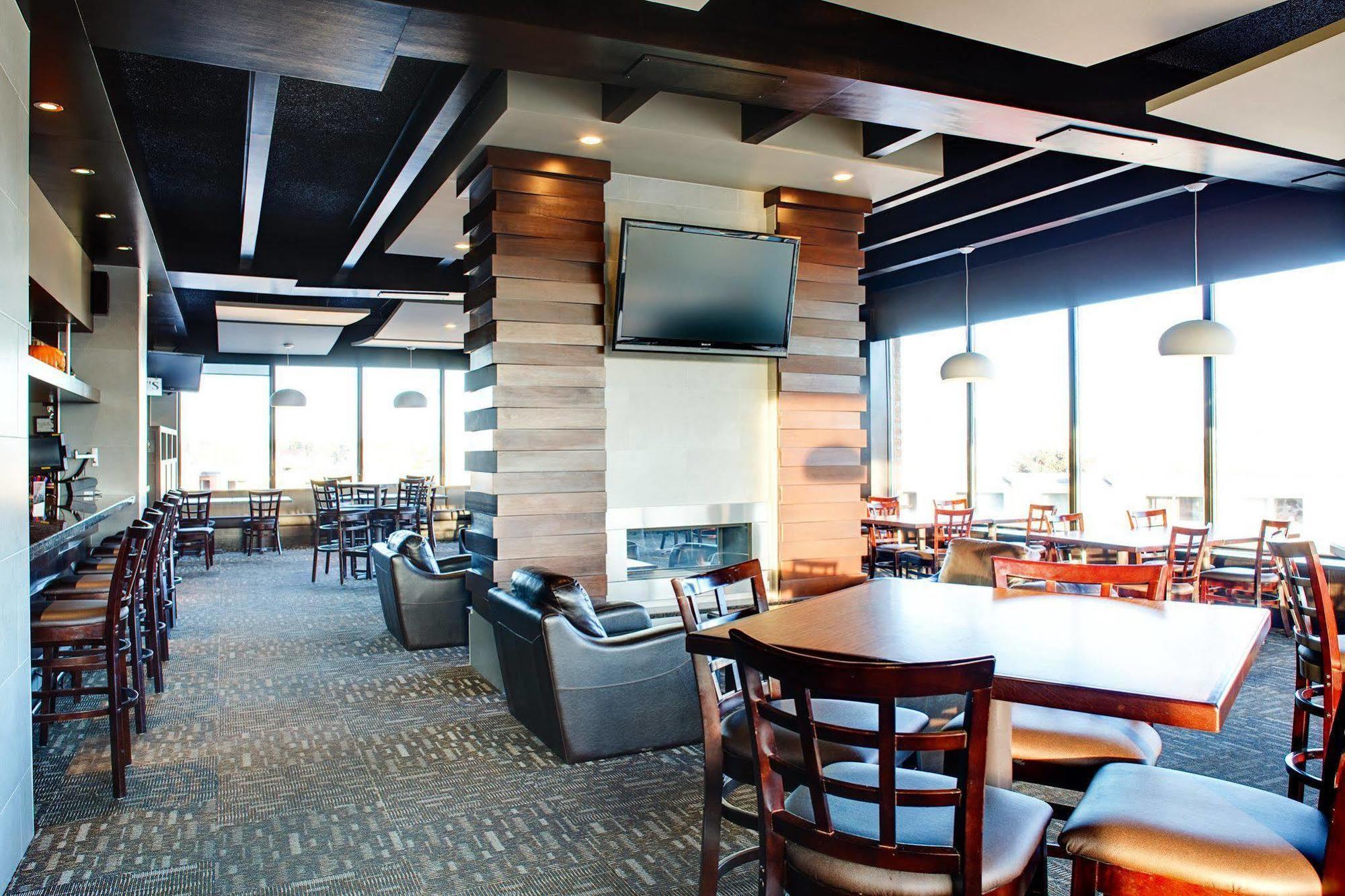 Best Western Plus City Centre Inn Edmonton Restaurant bilde